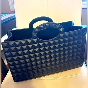 VALENTINO GARAVANI
La Troisieme Rubber Shopping. Brand new